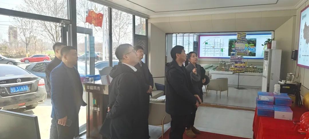 金融活水润实体  共筑通许新未来——通许县营商中心和中原银行通许支行领导一行考察【J9九游会游戏官方网站?幸福滙】项目